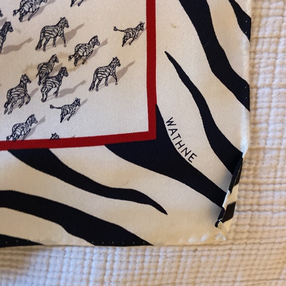 Wathne ZEBRAS silk scarf - Picture 5 of 7